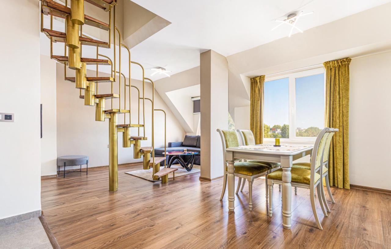 Fancy 1Bd Penthouse With Terrace Near The Centre By Flat Mаnager Apartment พลอฟดิฟ ภายนอก รูปภาพ