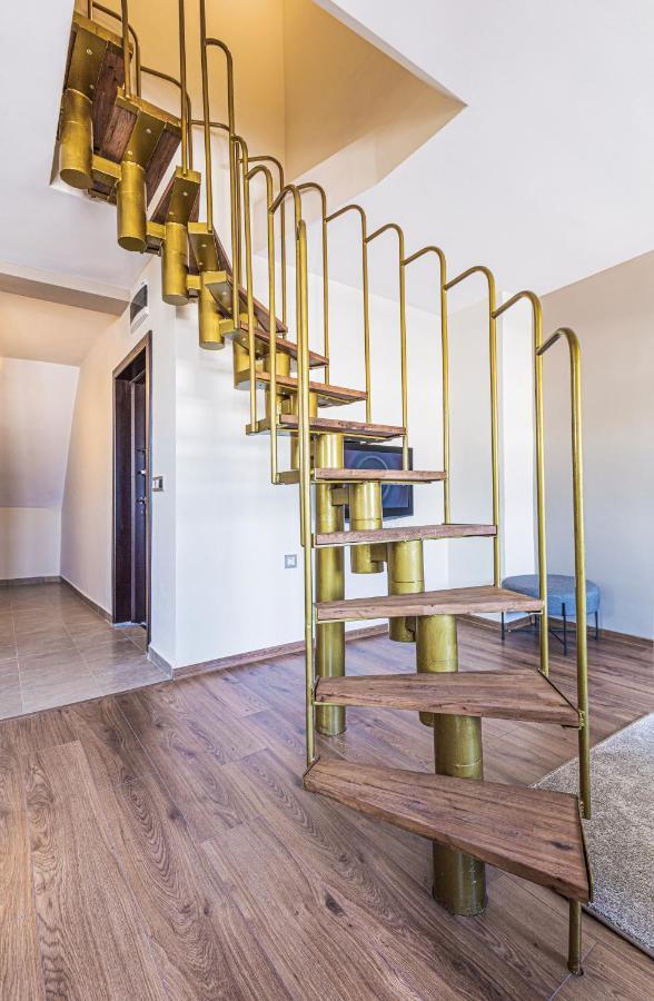 Fancy 1Bd Penthouse With Terrace Near The Centre By Flat Mаnager Apartment พลอฟดิฟ ภายนอก รูปภาพ